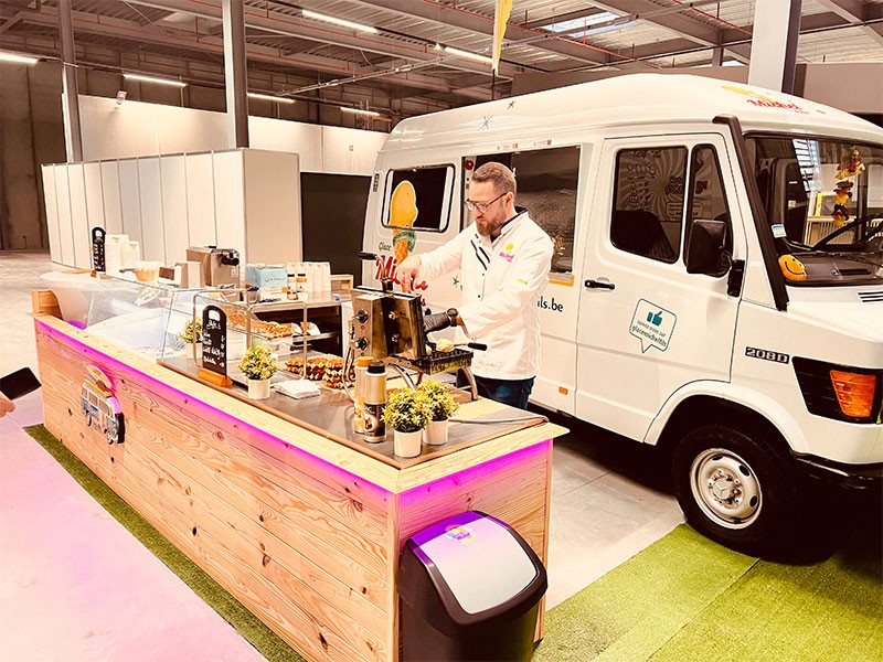 023_Services_Foodtruck_glacier_events_Glaces_Michel_et_fils_Gateau_glacier_sorbet_Tournai_Antoing_Brunehaut_Templeuve_Rumes